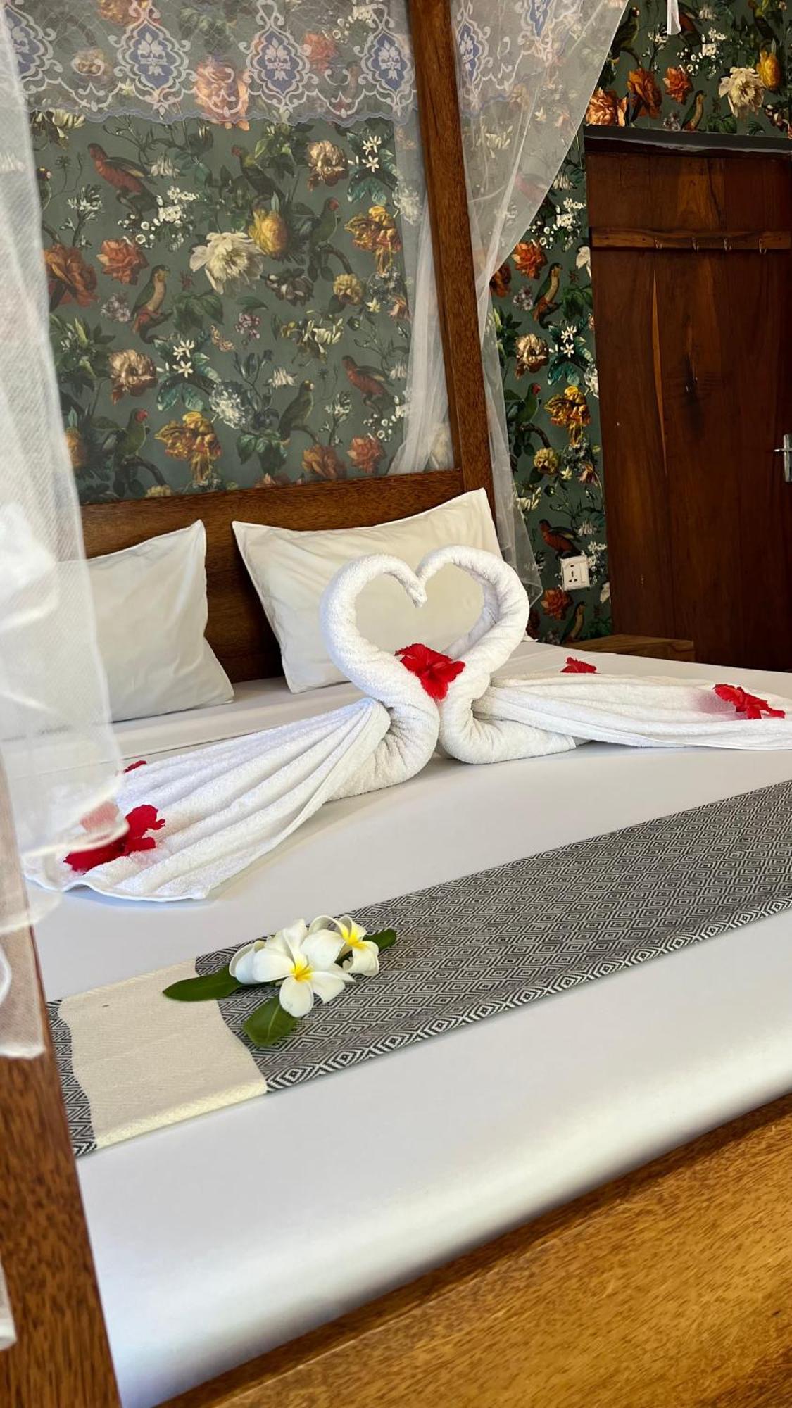 Seashore Beach Hotel キウェンワ エクステリア 写真